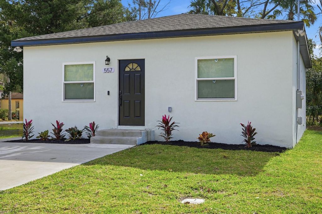 Photo of 557 Live Oak Avenue, Daytona Beach, FL 32114 (MLS # V4946343)
