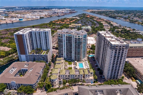 Photo of 450 Knights Run Avenue #1004, Tampa, FL 33602 (MLS # TB8541957)