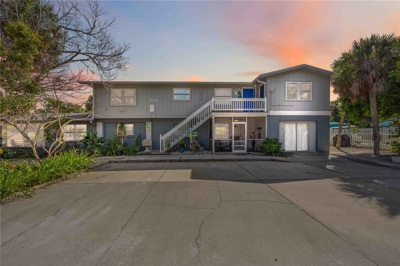 5075 N BEACH ROAD B4