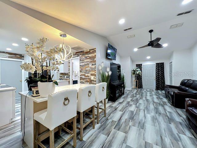 SUMMER OAKS - Residential