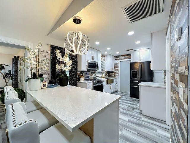 SUMMER OAKS - Residential