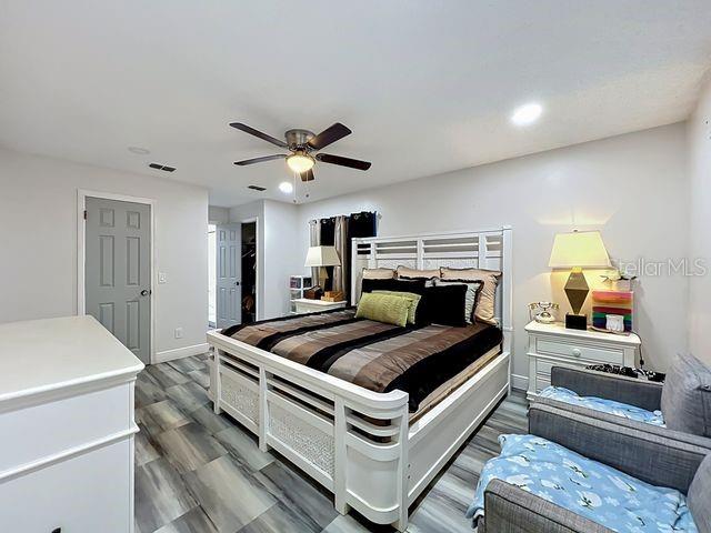 SUMMER OAKS - Residential