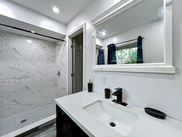 SUMMER OAKS - Residential