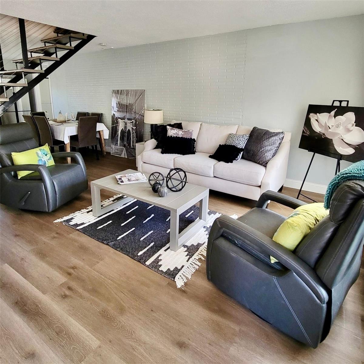 749 S RIDGEWOOD AVENUE