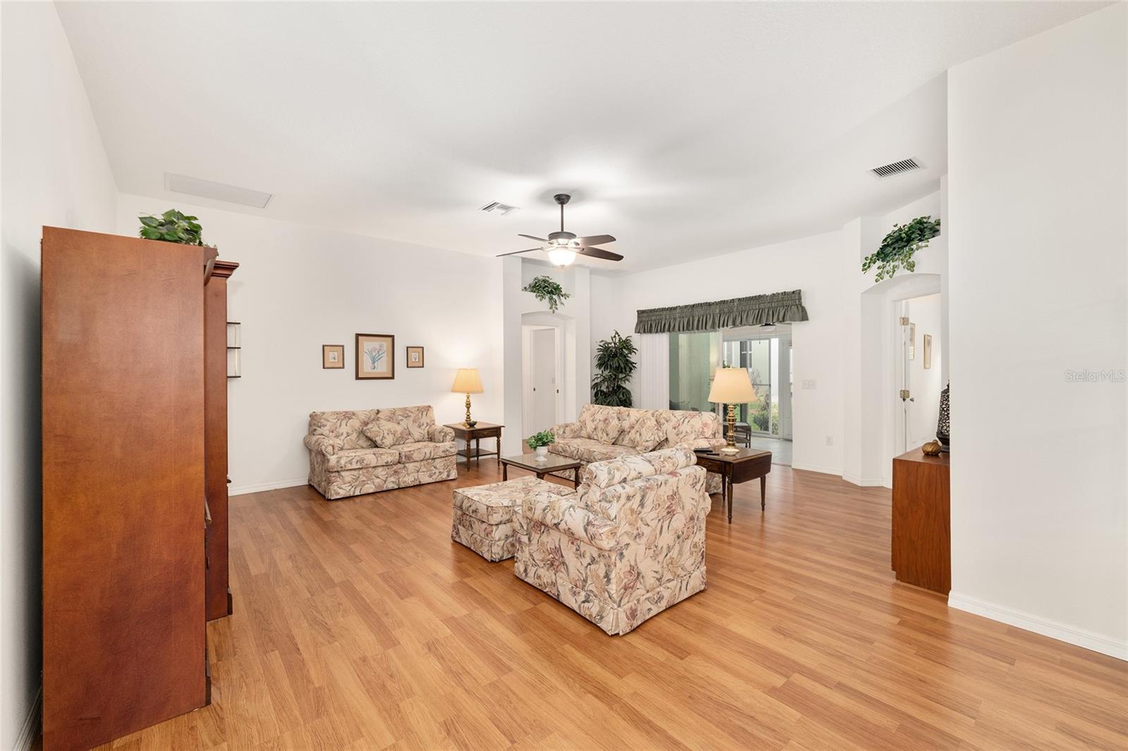 MARION VLGS UN #63 - Residential