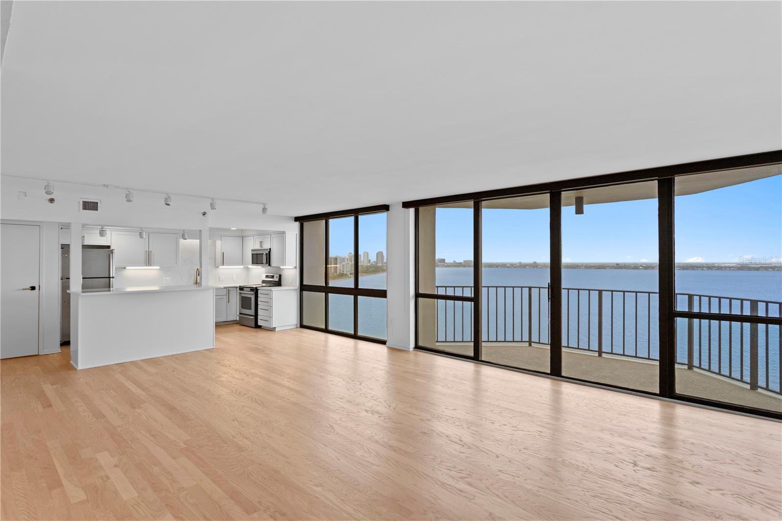 MONTE CARLO TOWERS A CONDOMINI - Residential