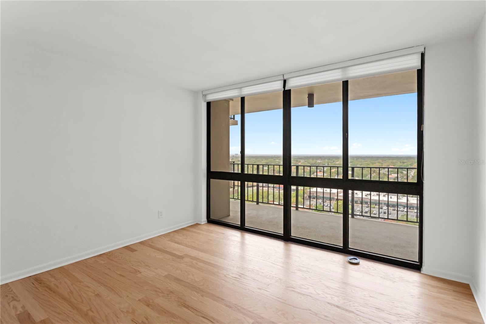 MONTE CARLO TOWERS A CONDOMINI - Residential