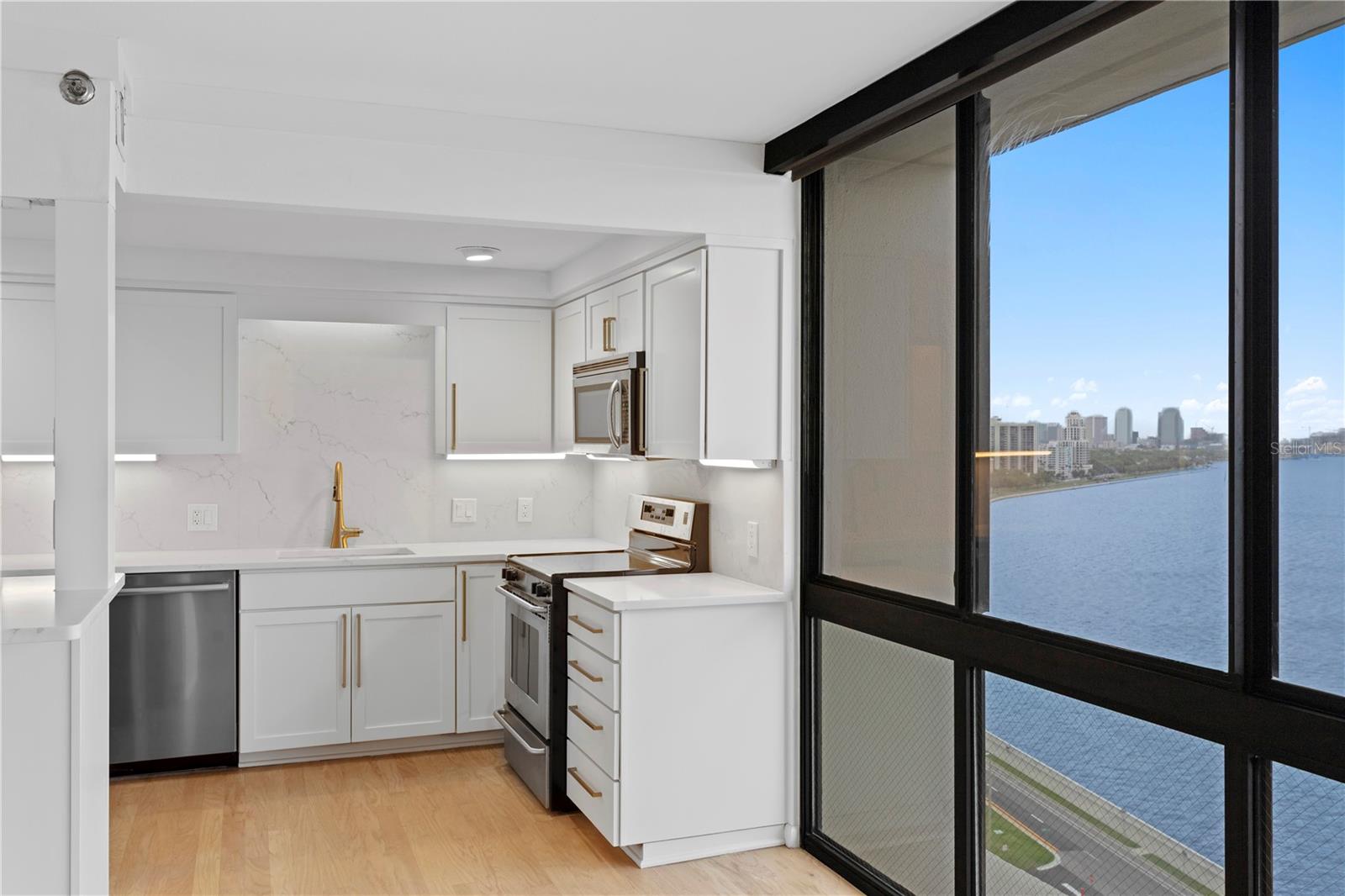 MONTE CARLO TOWERS A CONDOMINI - Residential