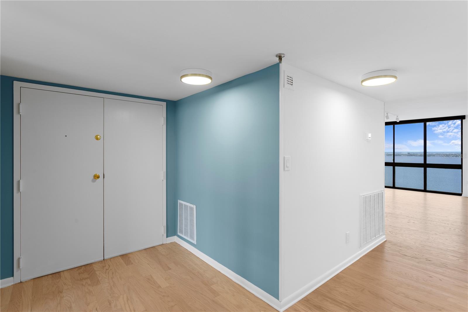 MONTE CARLO TOWERS A CONDOMINI - Residential