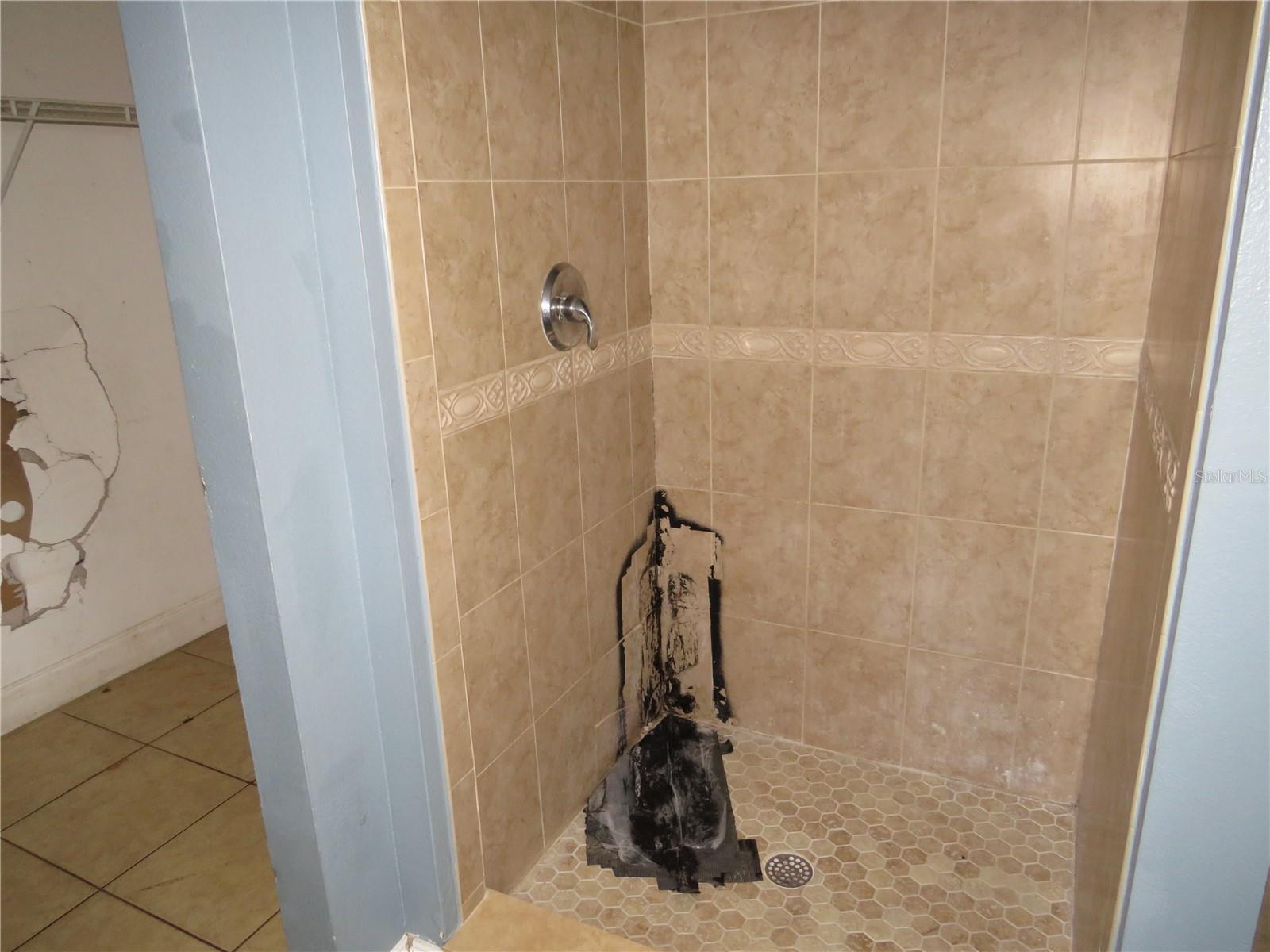 LAKE WAYMAN HEIGHTS HIGHWAY - Residential