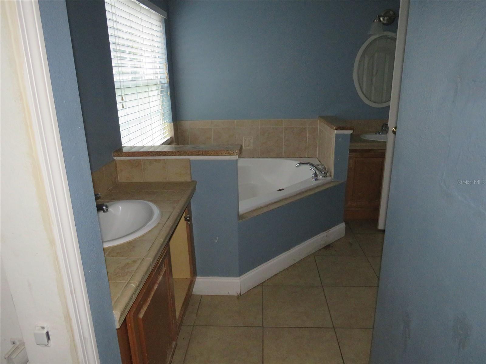 LAKE WAYMAN HEIGHTS HIGHWAY - Residential