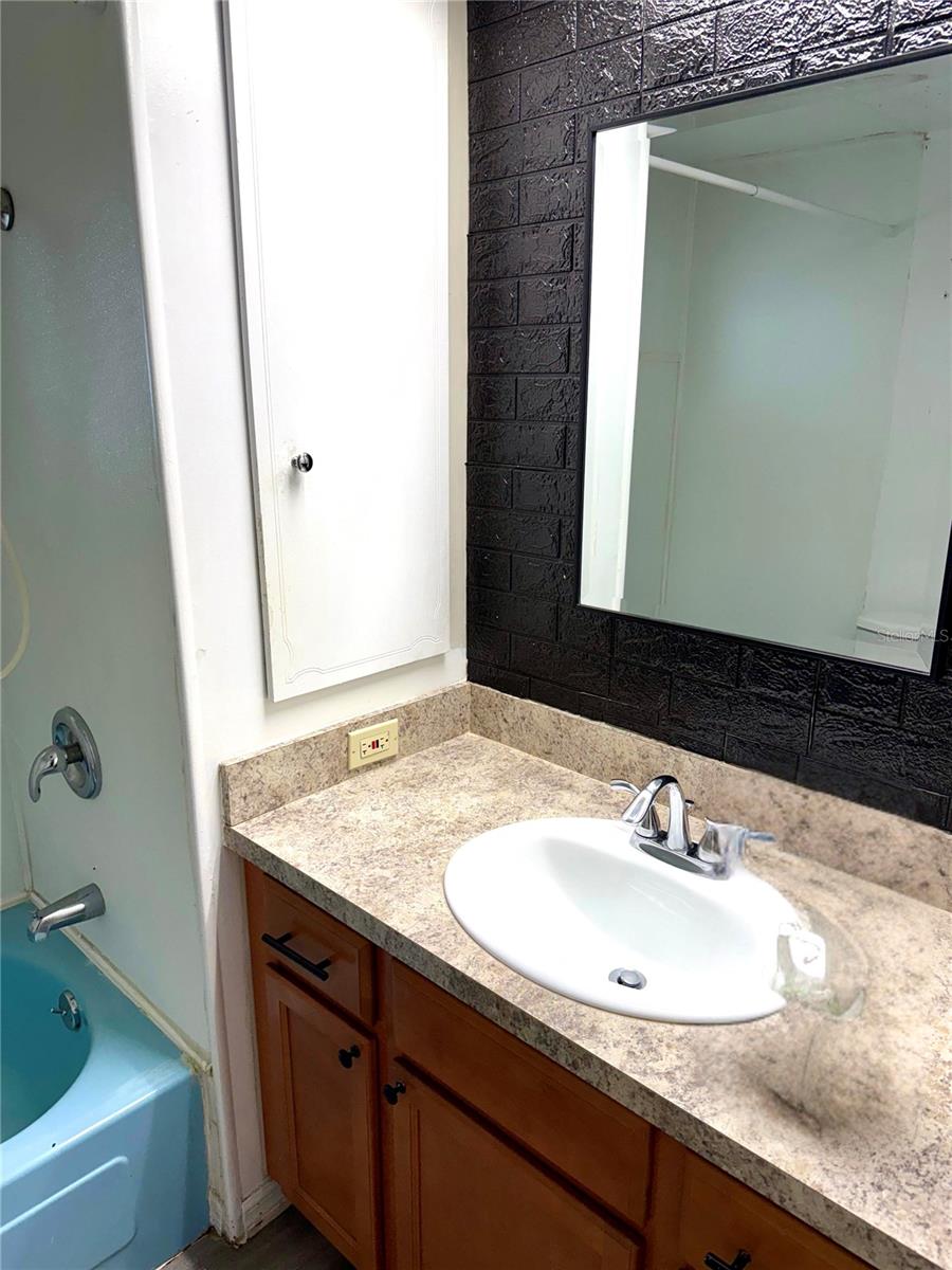 S L & I C TOWN OF ST CLOUD - Residential