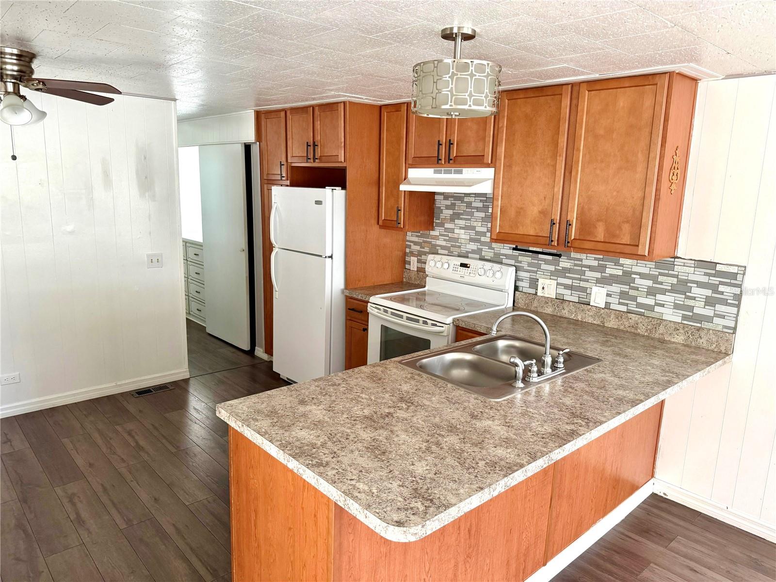 S L & I C TOWN OF ST CLOUD - Residential