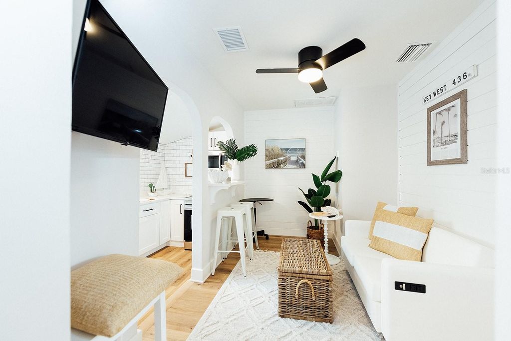 Photo of 809 10th Avenue N #7, St Petersburg, FL 33701 (MLS # TB8414297)