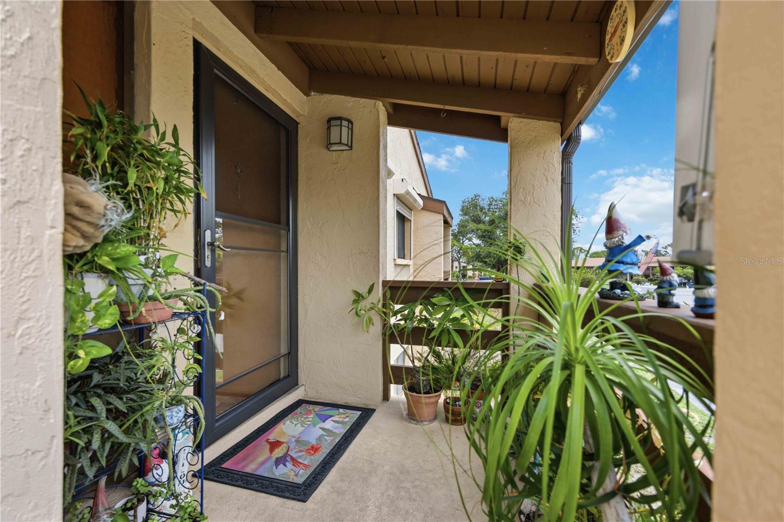 18 QUAILS RUN BOULEVARD 18202