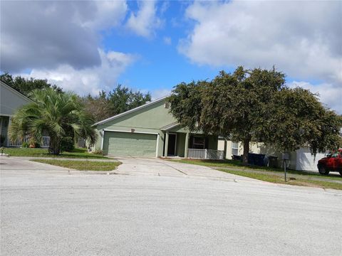 Photo of 3002 Lorimer Court, Groveland, FL 34736 (MLS # G5103843) Photo of 3002 Lorimer Court, Groveland, FL 34736 (MLS # G5103843)