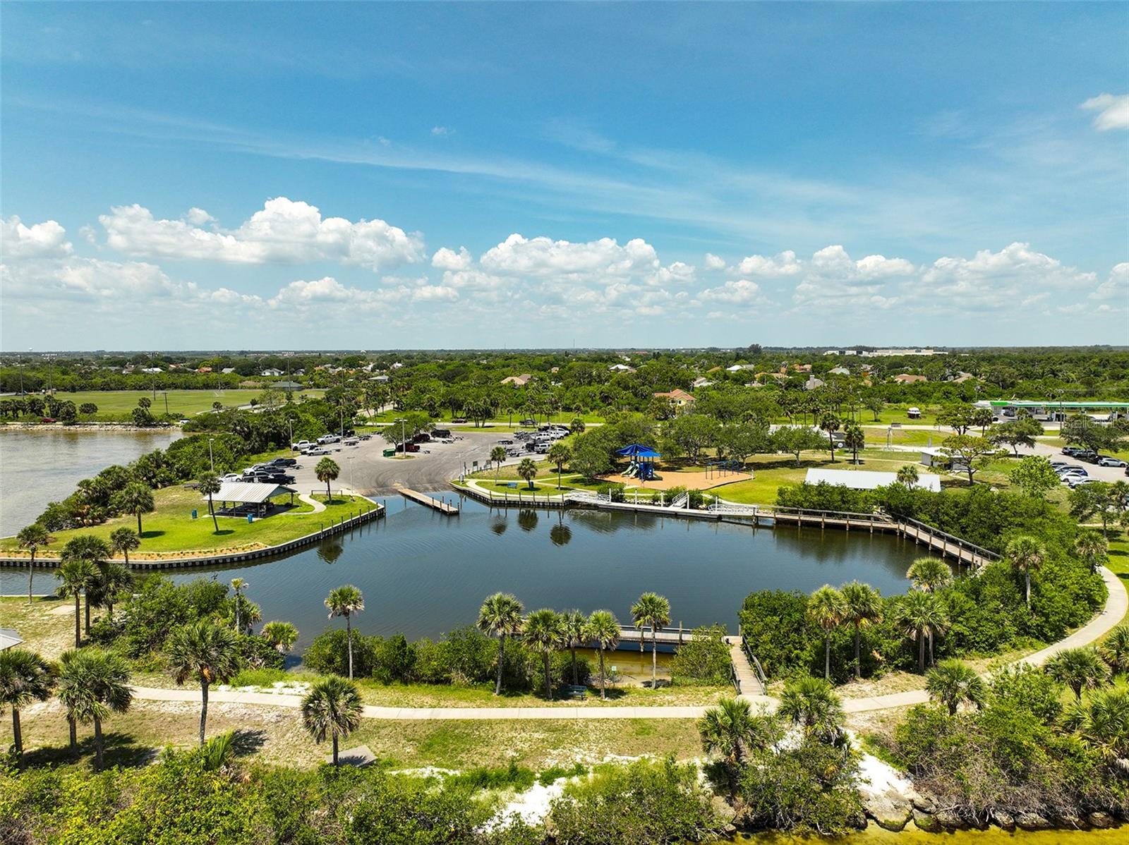 ISLAND CROSSINGS - Residential