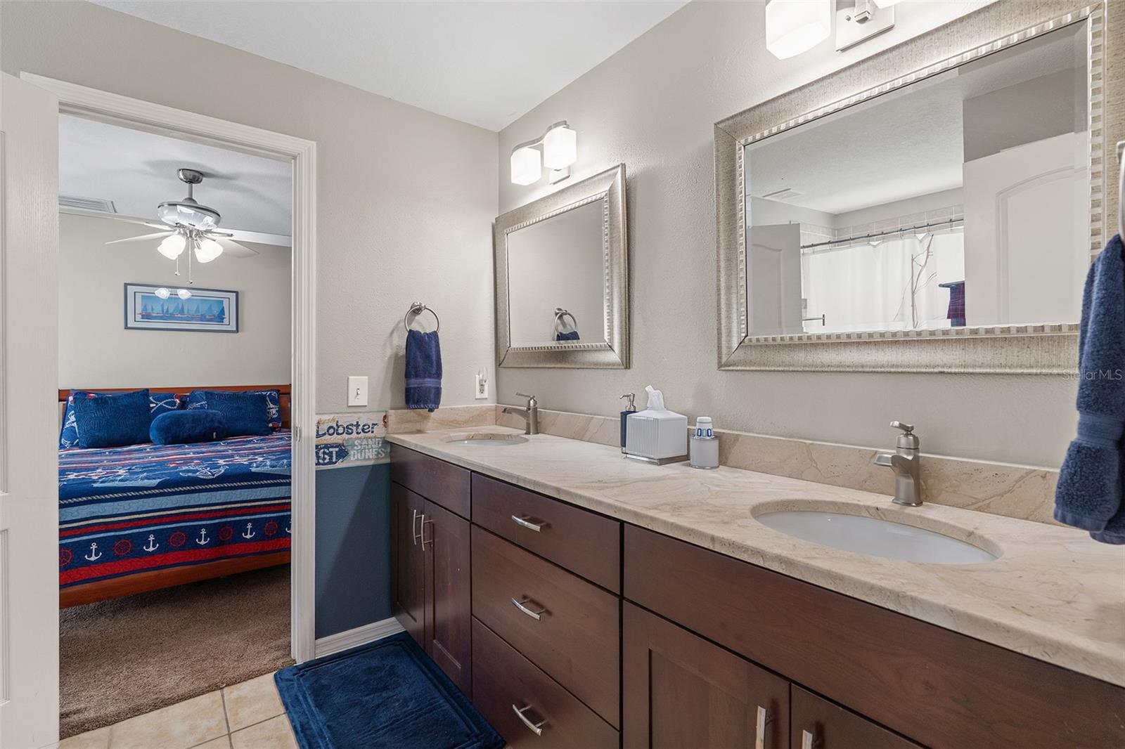 ISLAND CROSSINGS - Residential