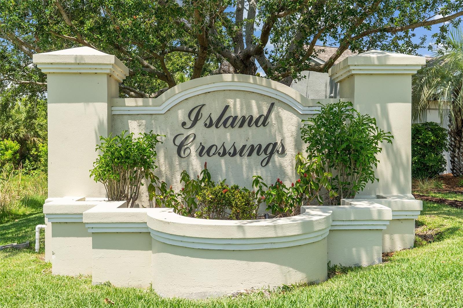 ISLAND CROSSINGS - Residential