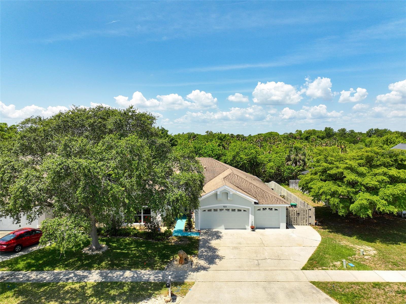 ISLAND CROSSINGS - Residential