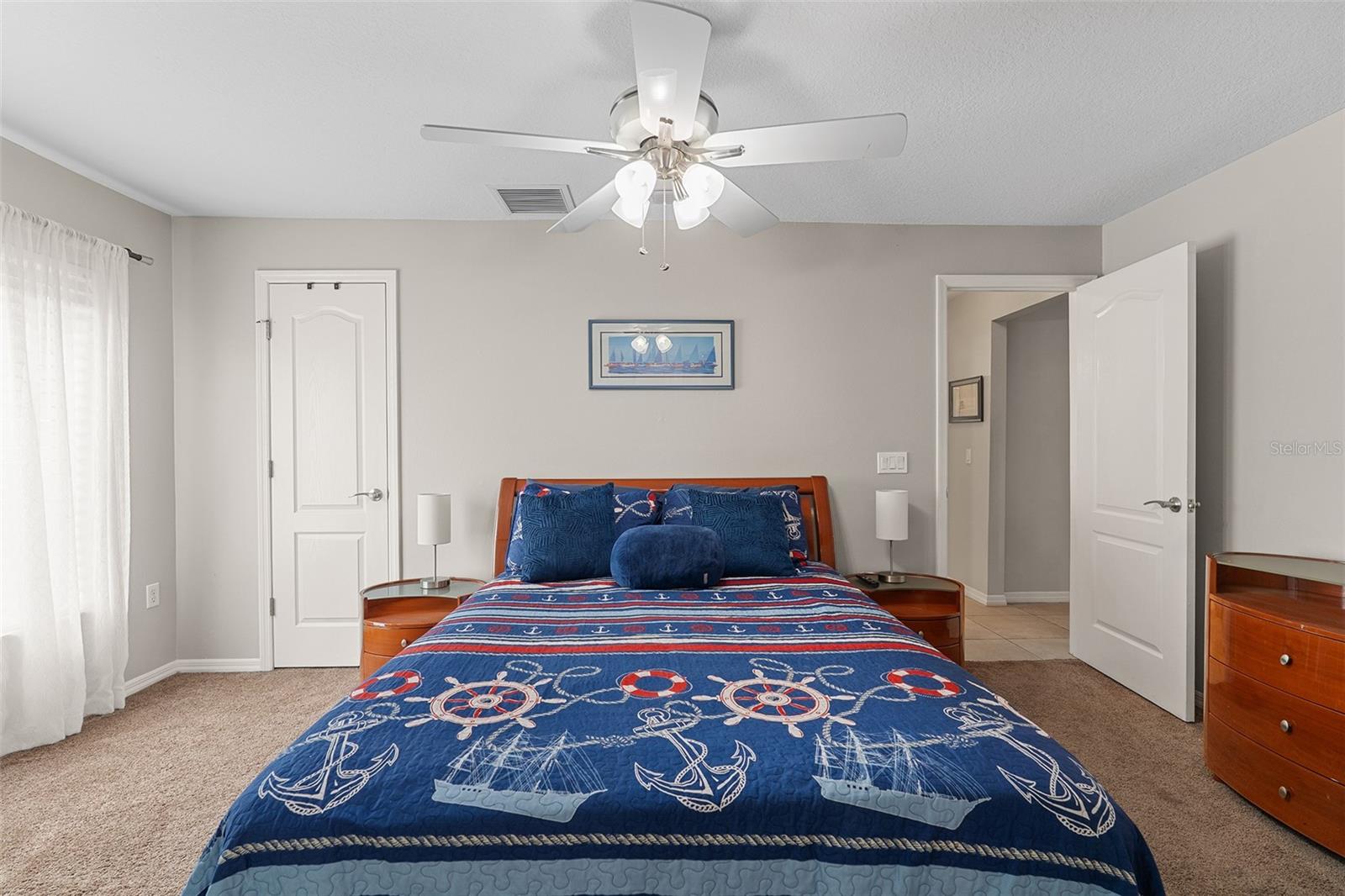 ISLAND CROSSINGS - Residential