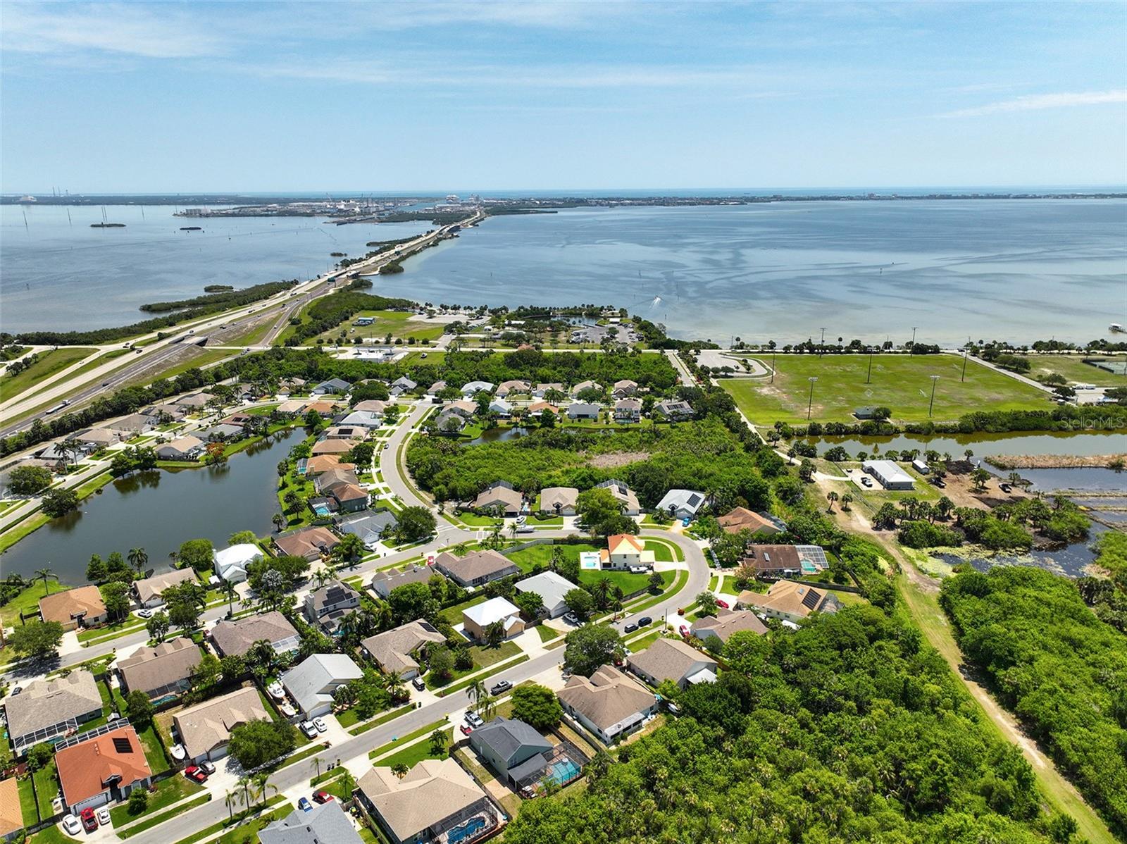 ISLAND CROSSINGS - Residential