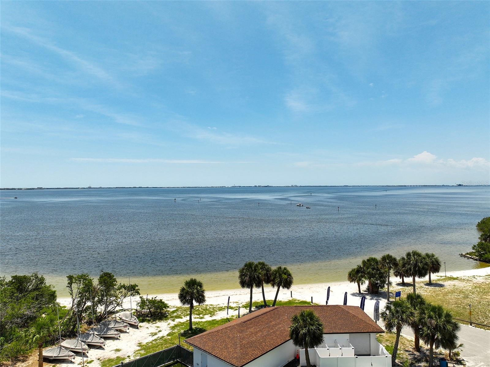 ISLAND CROSSINGS - Residential