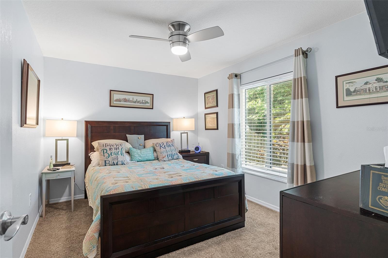 ISLAND CROSSINGS - Residential