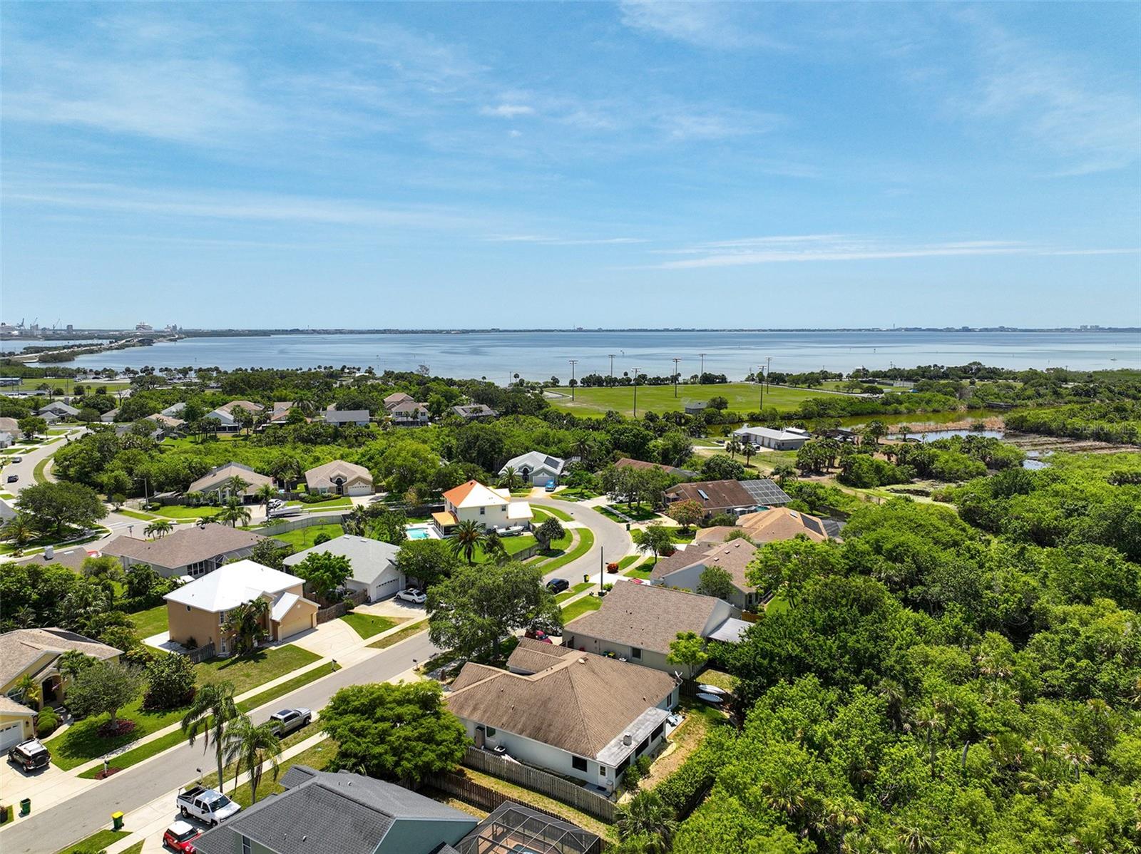 ISLAND CROSSINGS - Residential