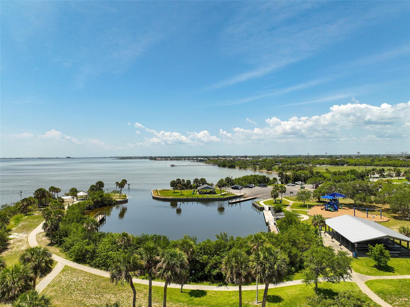 ISLAND CROSSINGS - Residential