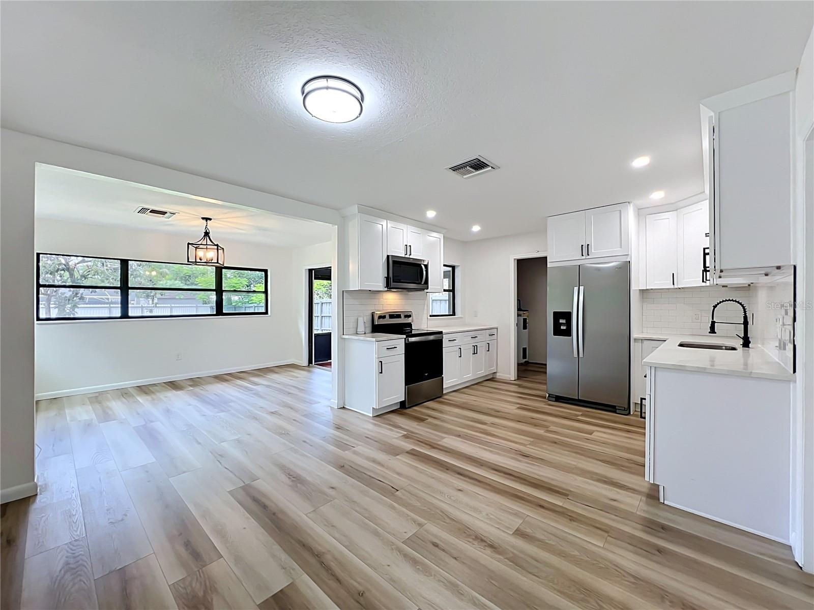 ALBERT LEE RIDGE ADD 04 - Residential