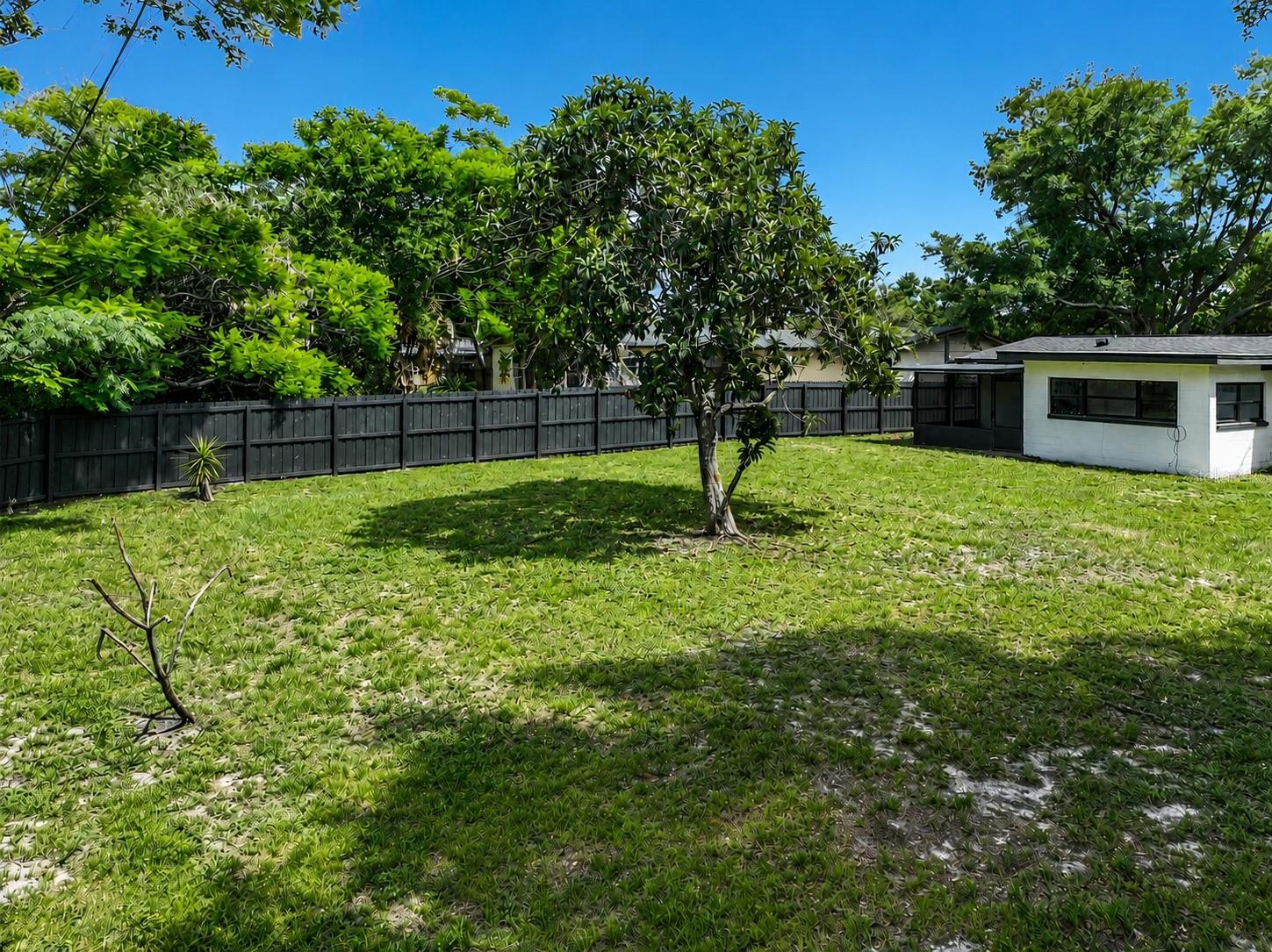 ALBERT LEE RIDGE ADD 04 - Residential