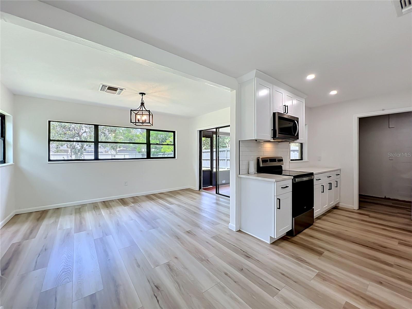 ALBERT LEE RIDGE ADD 04 - Residential