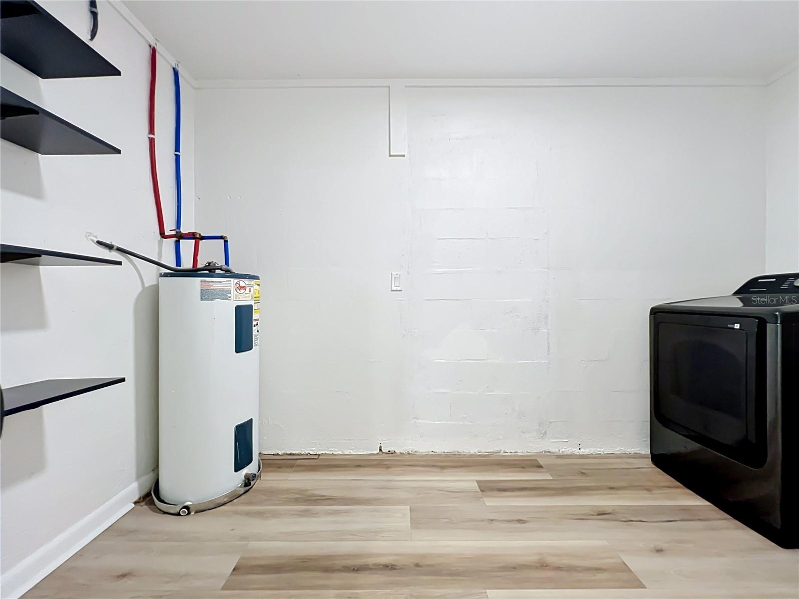 ALBERT LEE RIDGE ADD 04 - Residential