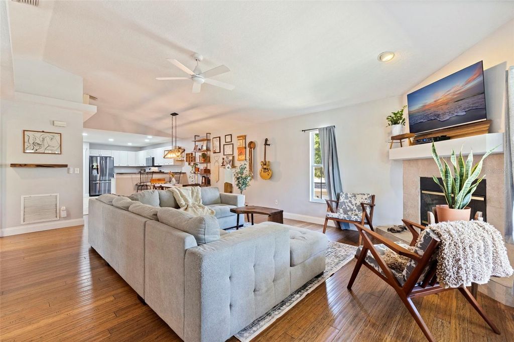 Photo of 2462 14th Avenue N, St Petersburg, FL 33713 (MLS # TB8532930)