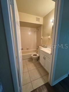 HAWTHORNE VILLAGE - Residential Lease