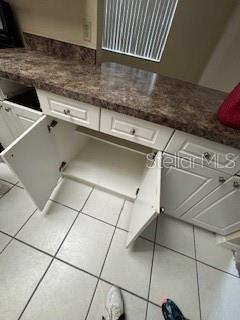 HAWTHORNE VILLAGE - Residential Lease