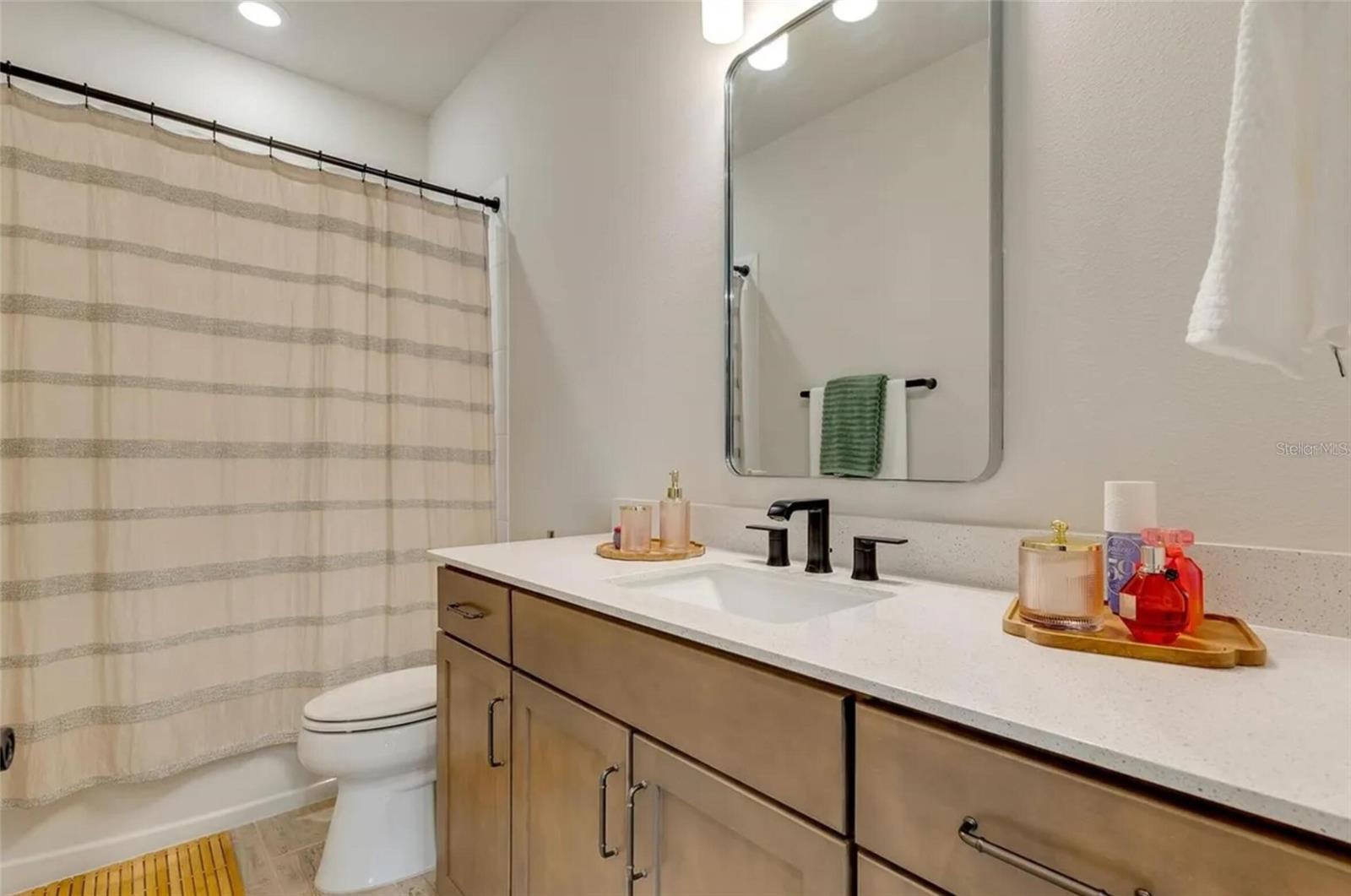 ISLES/LK NONA PH 2 - Residential