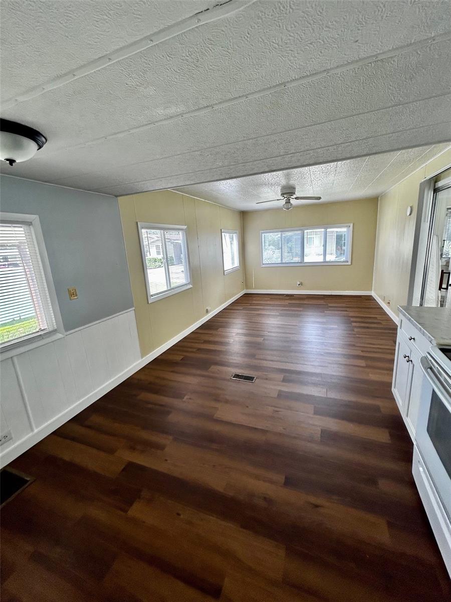 KEMPLE ESTATES 2ND ADD - Residential Lease