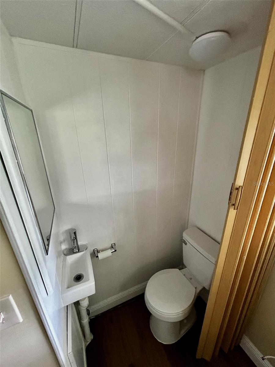 KEMPLE ESTATES 2ND ADD - Residential Lease