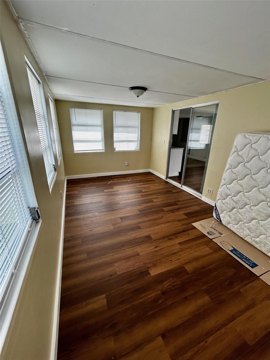 KEMPLE ESTATES 2ND ADD - Residential Lease