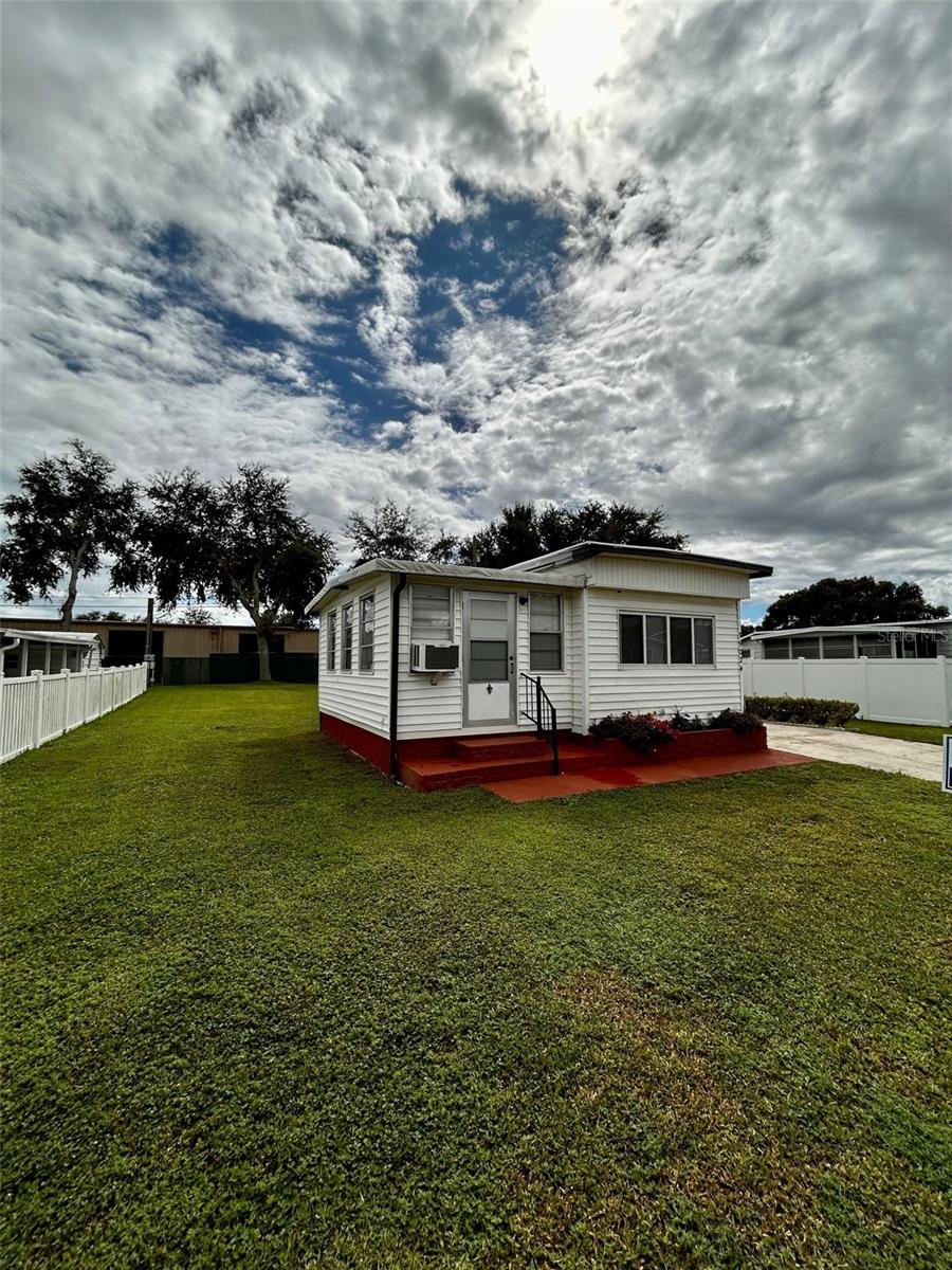 KEMPLE ESTATES 2ND ADD - Residential Lease