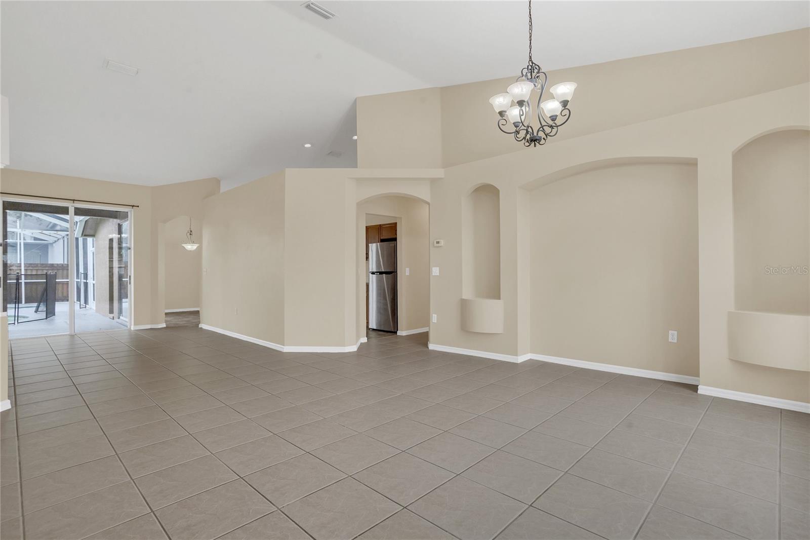 2408 GROVEWAY DRIVE