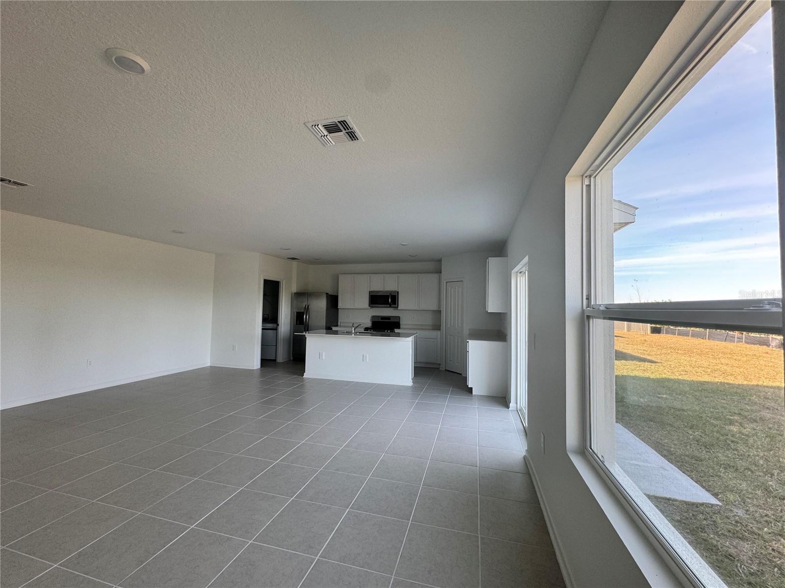 PEACE CRK RESERVE - Residential Lease