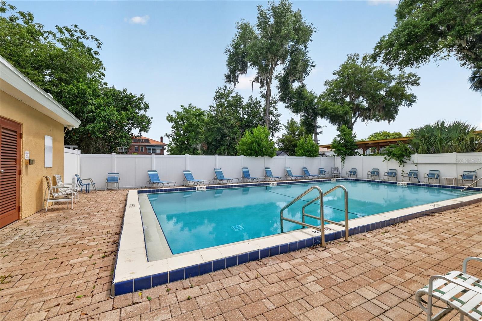 LEESBURG SPANISH OAKS CONDO - Residential