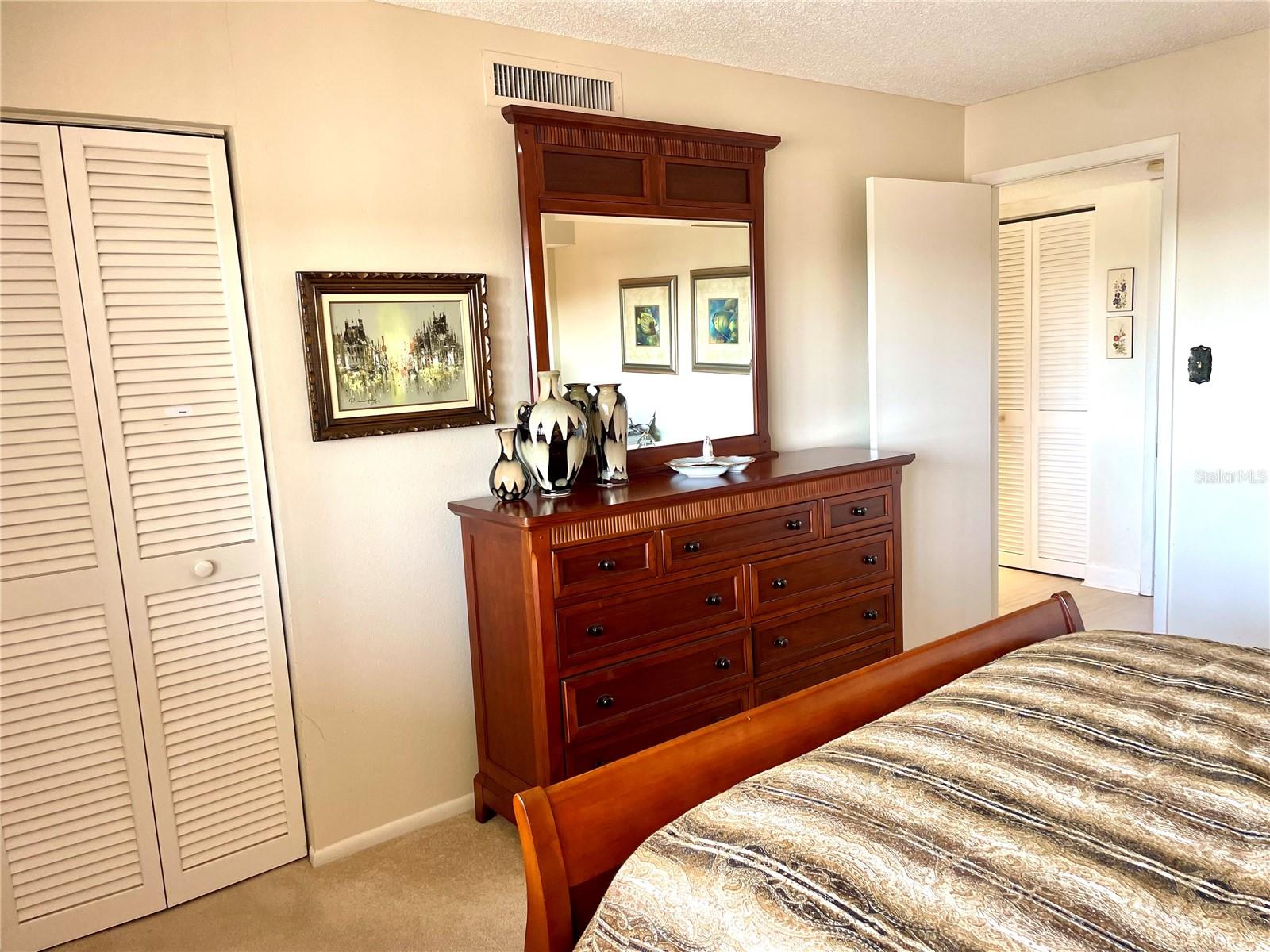 LIGHTHOUSE TOWERS CONDO - Residential Lease