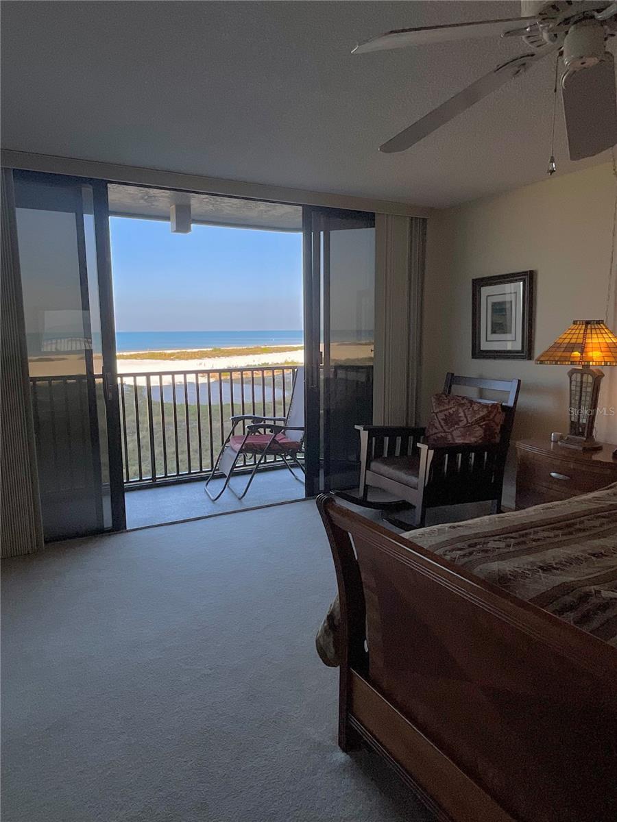 LIGHTHOUSE TOWERS CONDO - Residential Lease