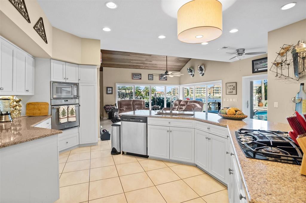 BAYWAY ISLES - Residential