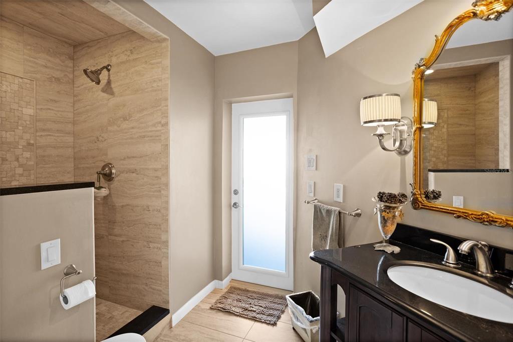 BAYWAY ISLES - Residential