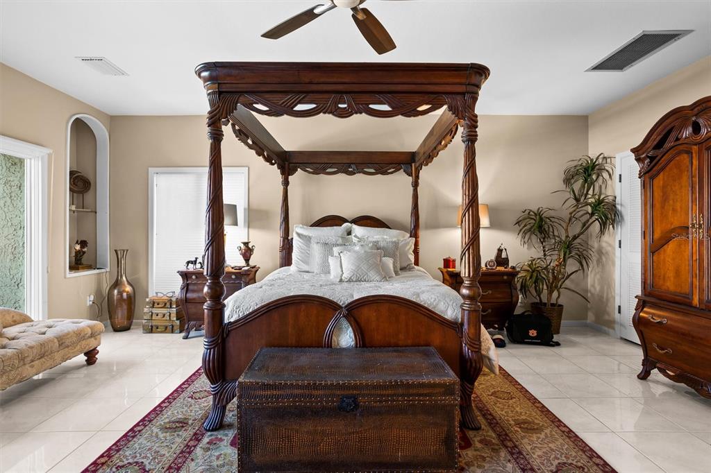 BAYWAY ISLES - Residential